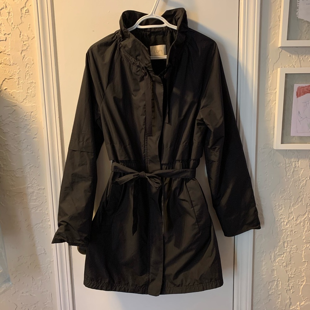 Ann Taylor Loft wind breaker Size Medium